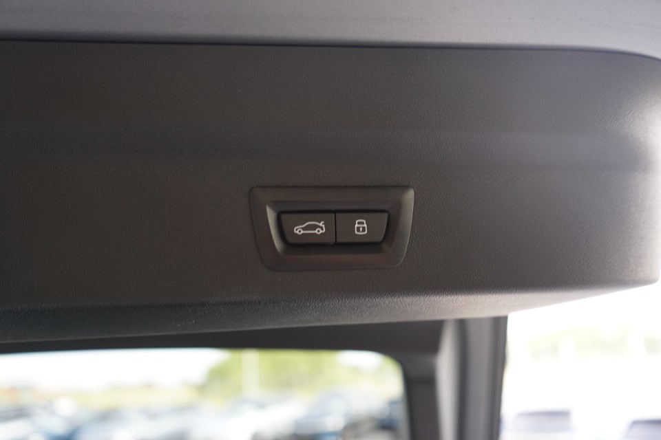 BMW iX2 xDrive30 Fully Charged 5d