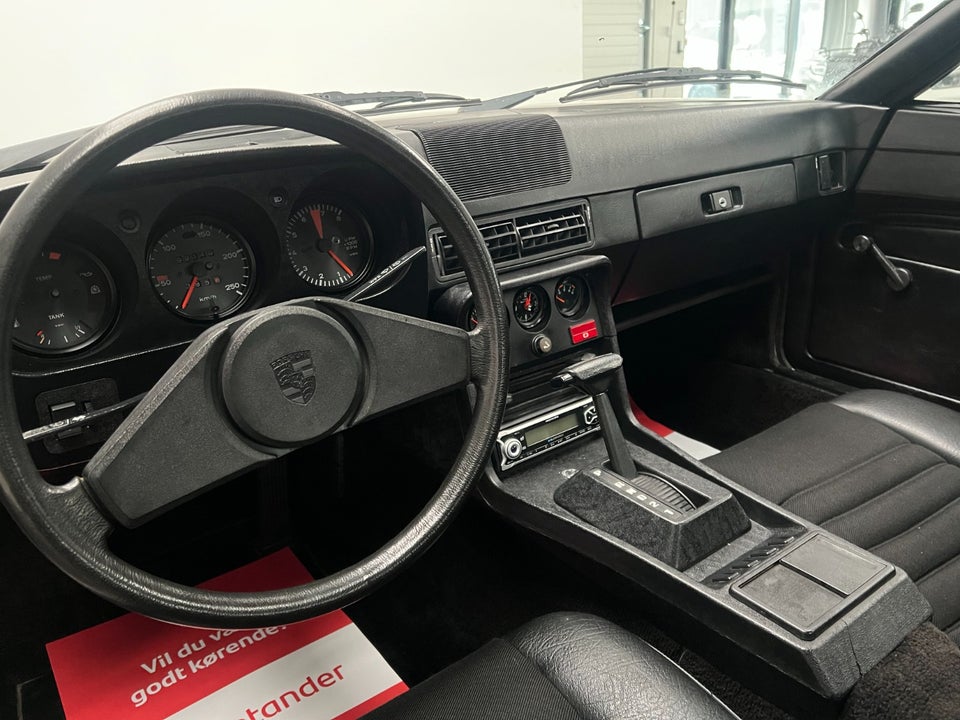 Porsche 924 2,0  3d