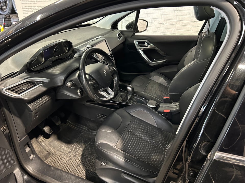 Peugeot 2008 1,2 e-THP 110 Allure 5d