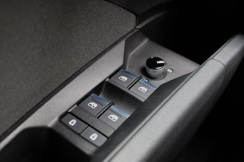 Audi Q4 e-tron 40 Advanced 5d