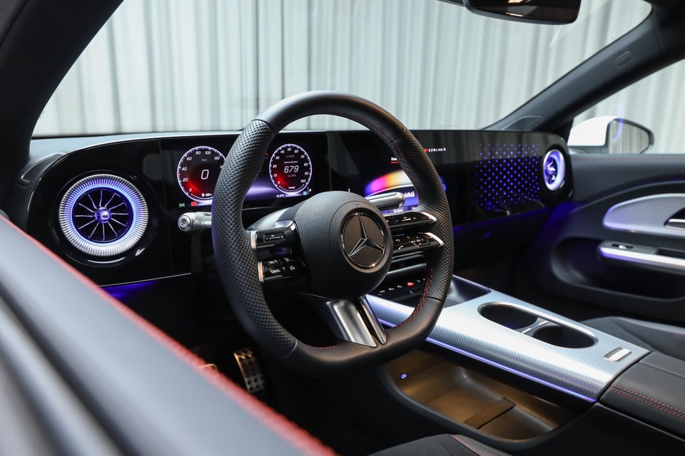 Mercedes CLA250+ EQ AMG Advance Plus 4d