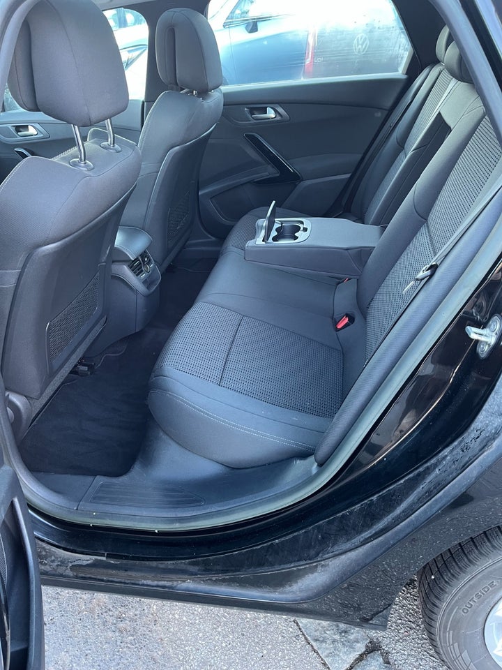 Peugeot 508 2,0 HDi 140 Active SW 5d