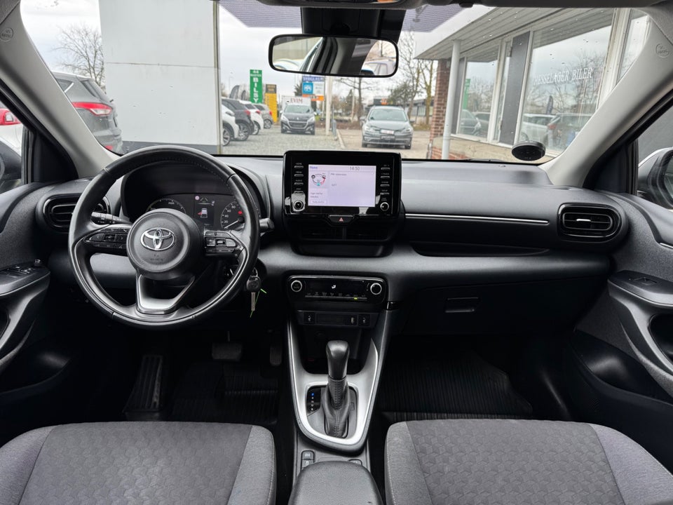 Toyota Yaris 1,5 Hybrid Active e-CVT 5d