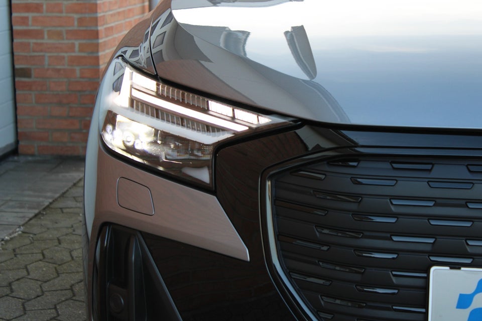 Audi Q4 e-tron 45 S-line 5d