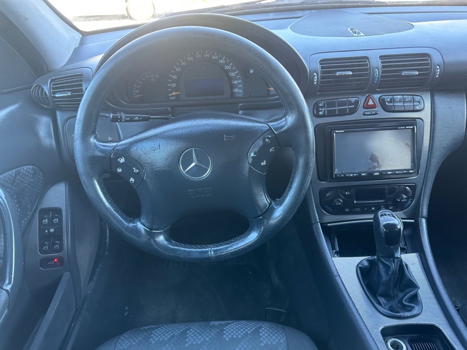 Mercedes C200 2,0 Kompressor Avantgarde 4d