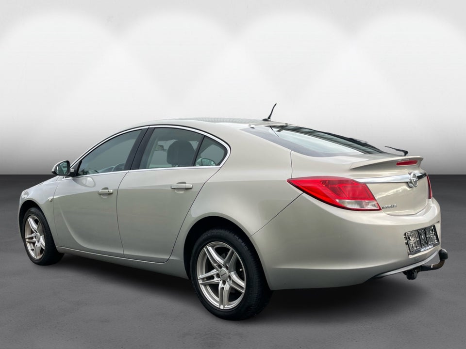 Opel Insignia 1,8 Cosmo 4d