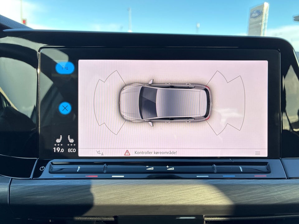 VW Golf VIII 1,4 eHybrid DSG 5d