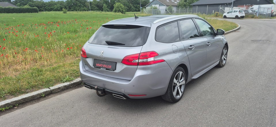Peugeot 308 1,2 e-THP 110 Style SW 5d
