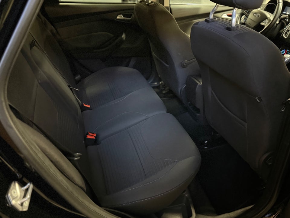 Ford Focus 1,0 SCTi 125 Business stc. aut. 5d