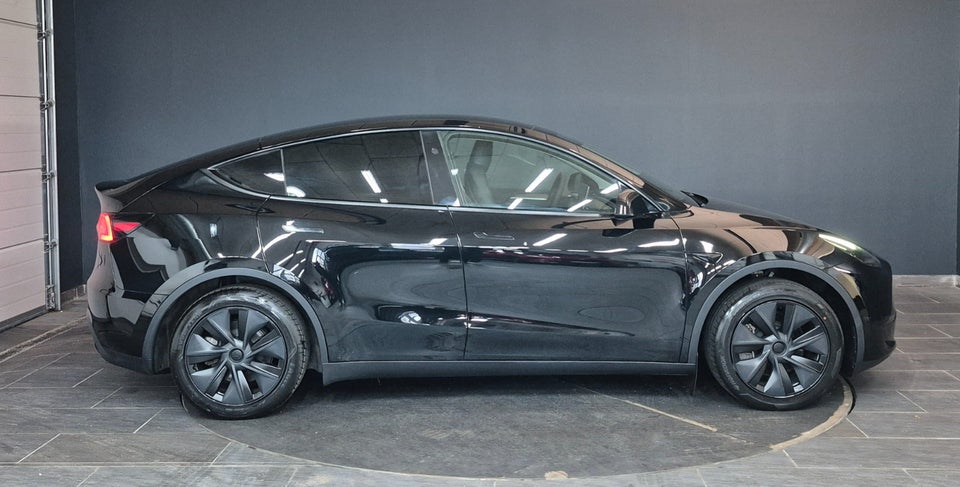 Tesla Model Y Long Range RWD 5d