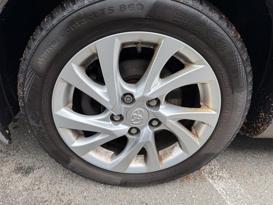 Toyota Auris 1,8 Hybrid H2 Comfort Touring Sports CVT 5d