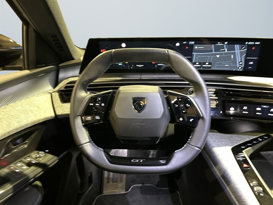 Peugeot e-3008 77 GT Pack 5d