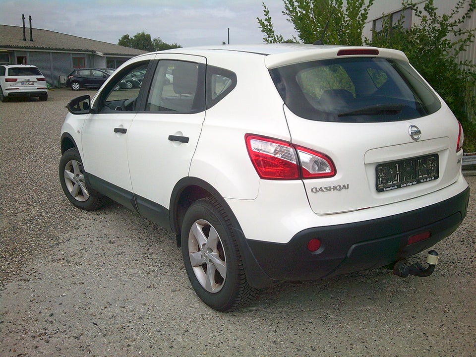 Nissan Qashqai 1,5 dCi 110 Tekna 5d