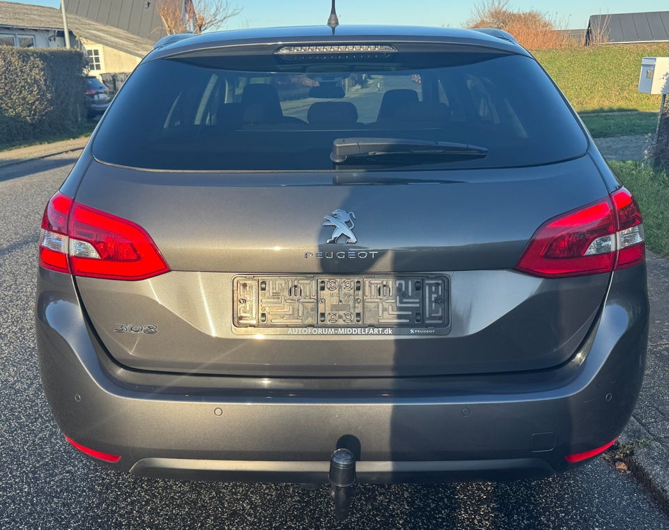 Peugeot 308 1,6 BlueHDi 120 Allure Sky 5d