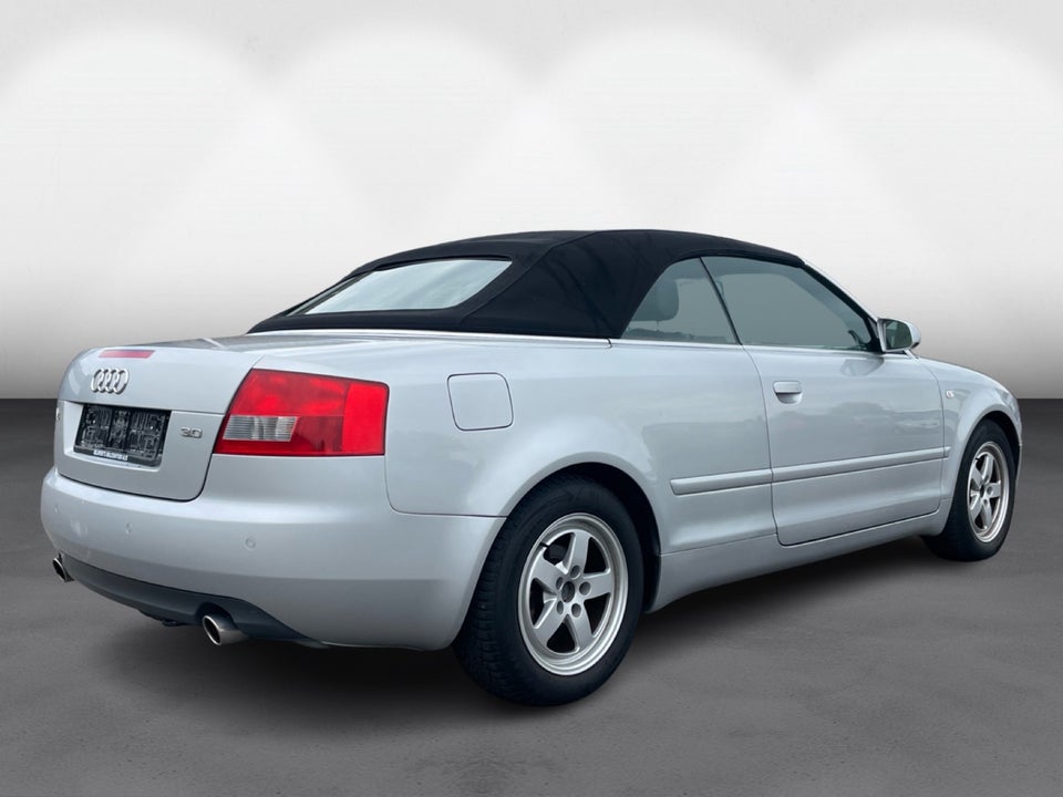 Audi A4 3,0 V6 Cabriolet Multitr. 2d
