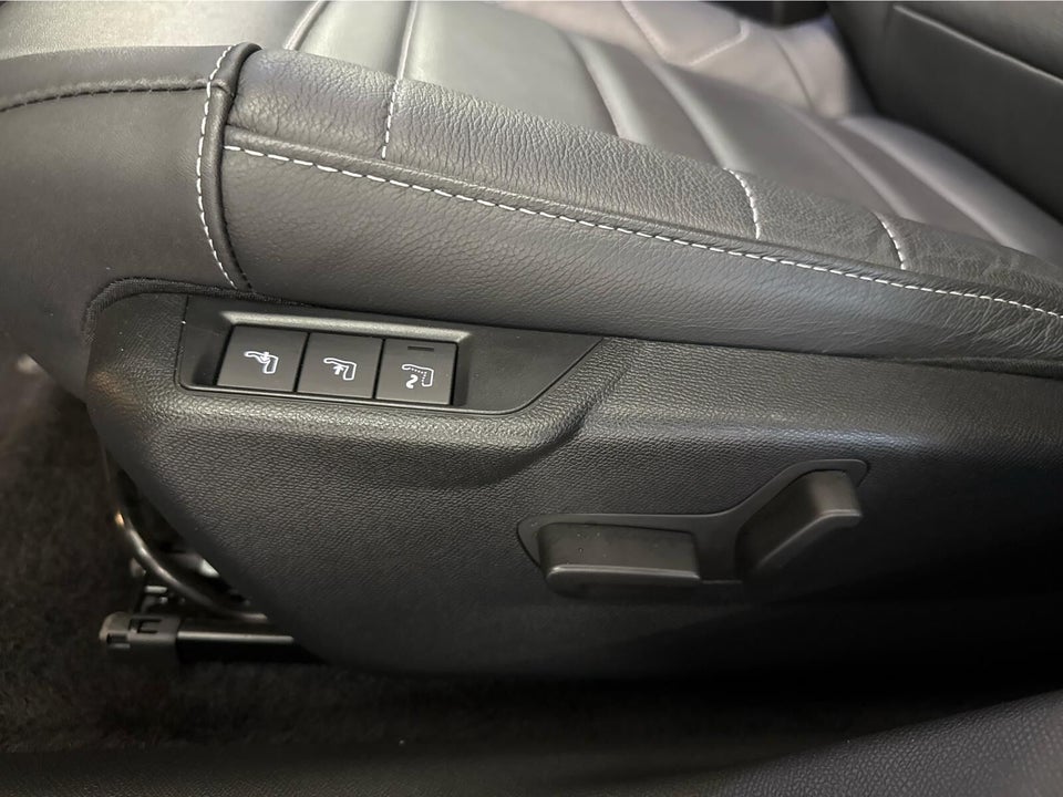 Citroën ë-C4 X 50 Palais Sky 4d