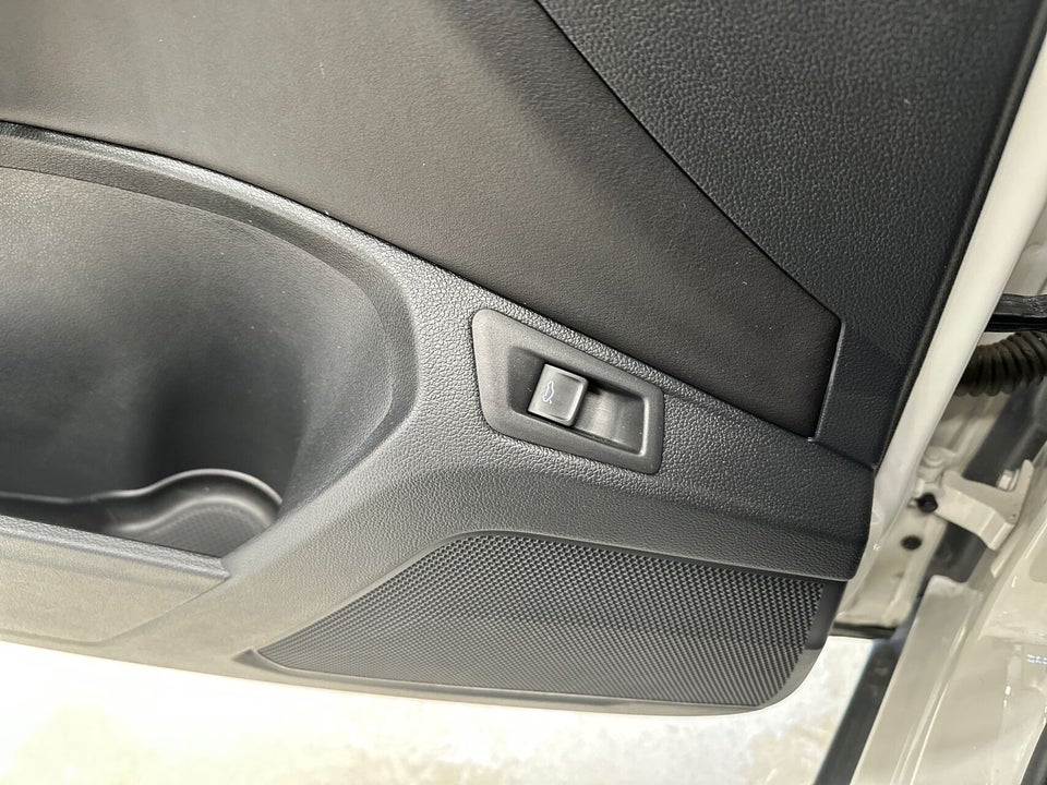 VW T-Roc 1,5 TSi 150 R-line DSG 5d