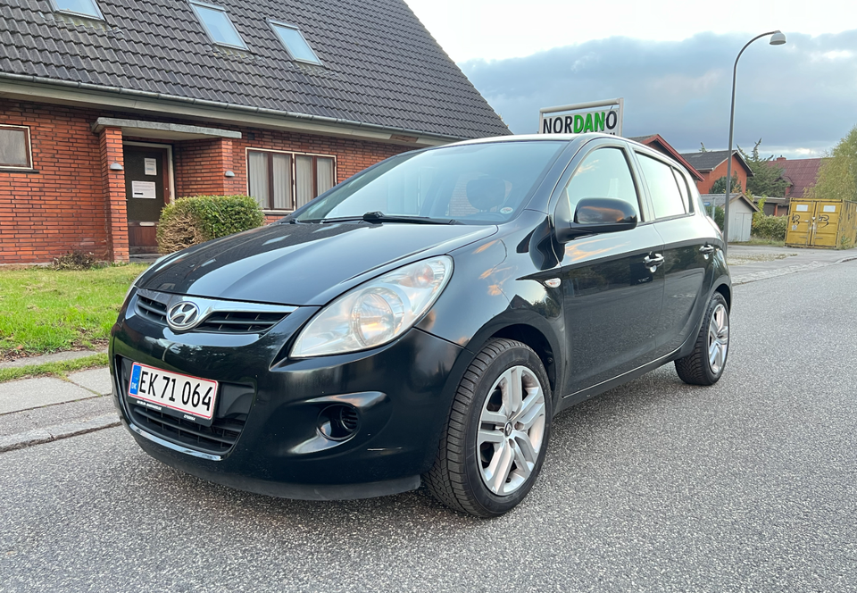 Hyundai i20 1,25 Comfort 5d