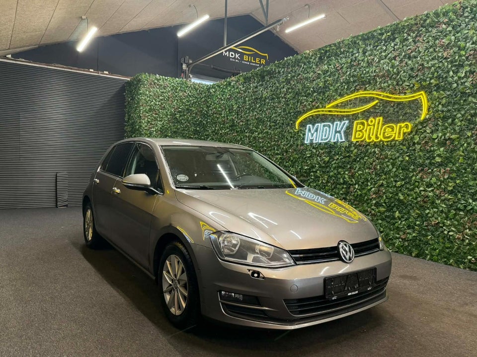 VW Golf VI 1,6 TDi 105 BlueMotion 5d