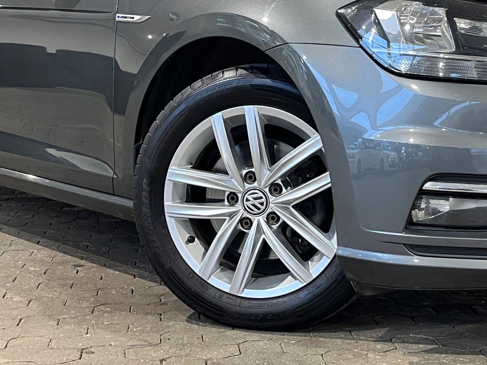 VW Golf VII 1,5 TSi 130 Comfortline Variant 5d