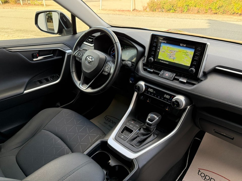 Toyota RAV4 2,5 Hybrid H3 Comfort MDS Van 5d