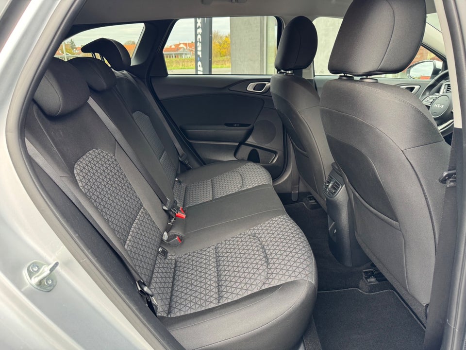 Kia Ceed 1,5 T-GDi Prestige SW 5d