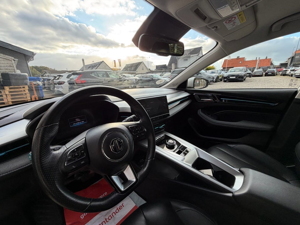 MG MG5 50 Luxury 5d