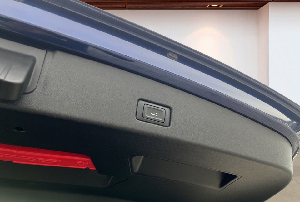 Audi Q4 e-tron 45 Advance quattro 5d