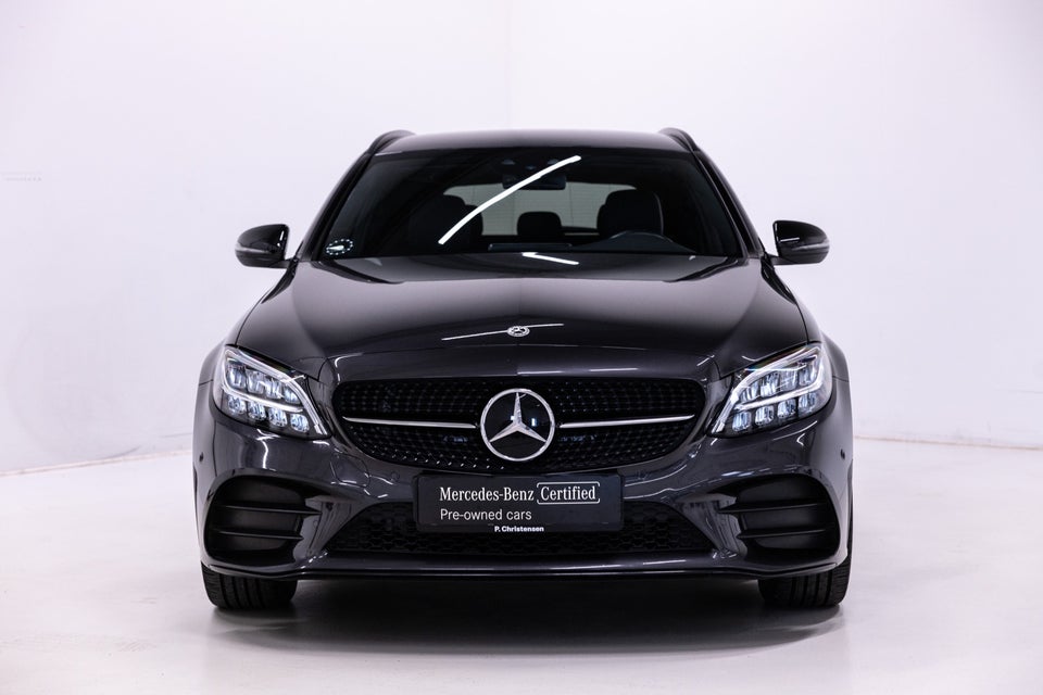 Mercedes C300 de 2,0 AMG Line stc. aut. 5d