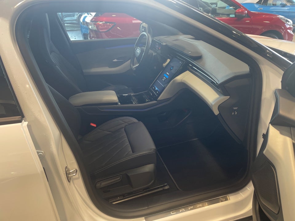 Ford Capri 82 Premium Extended Range 5d