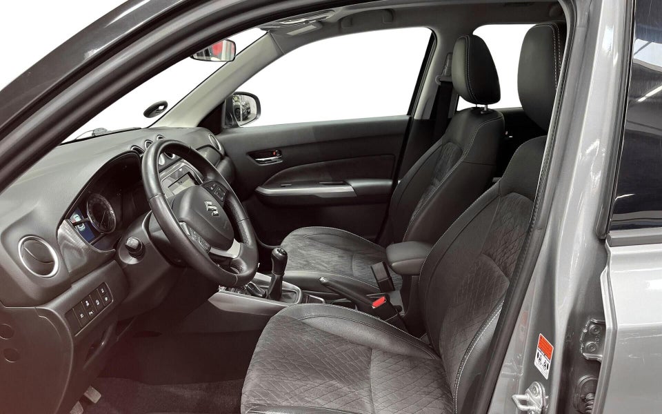 Suzuki Vitara 1,0 Boosterjet Adventure 5d