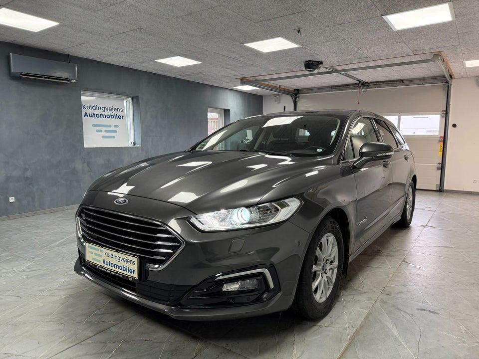 Ford Mondeo 2,0 HEV Titanium stc. CVT 5d