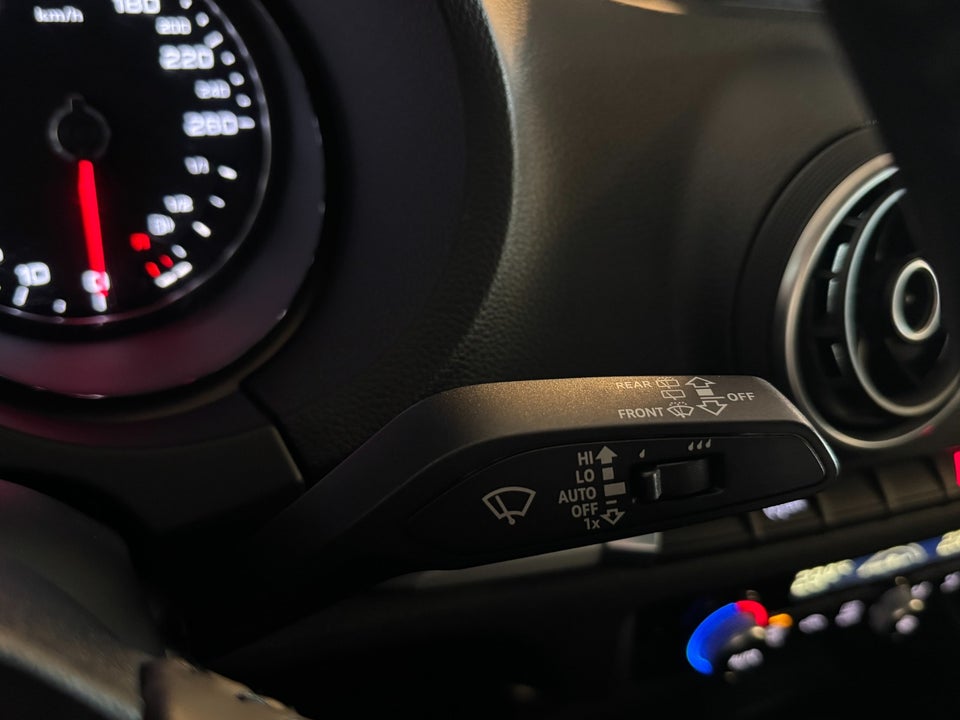 Audi A3 1,6 TDi 110 Sportback 5d