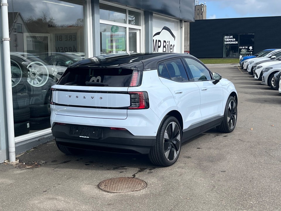 Volvo EX30 Extended Range Ultra 5d