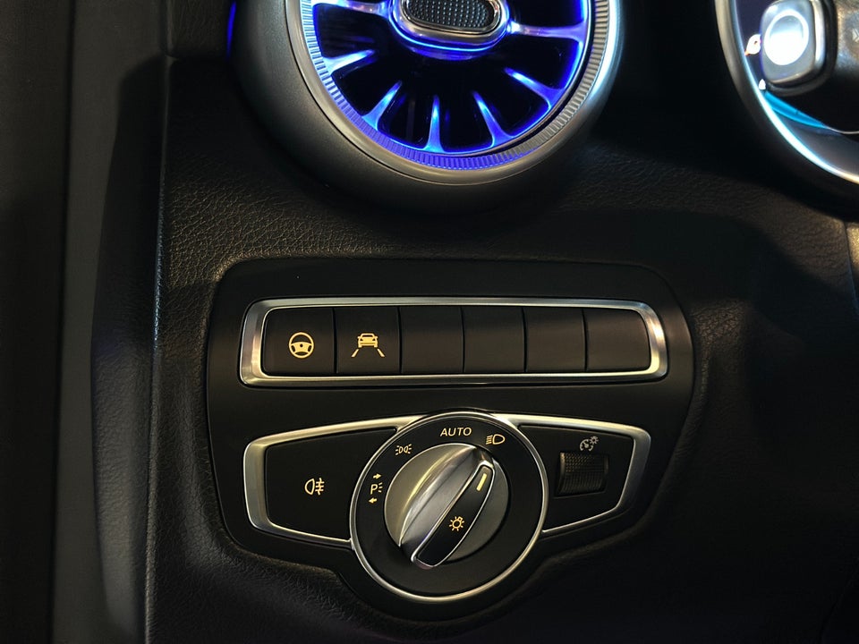 Mercedes C220 d 2,0 AMG Line stc. aut. 4Matic 5d