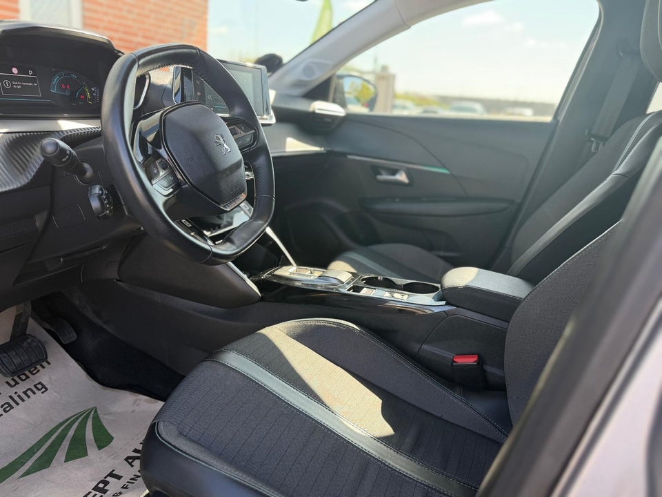 Peugeot e-208 50 Allure 5d
