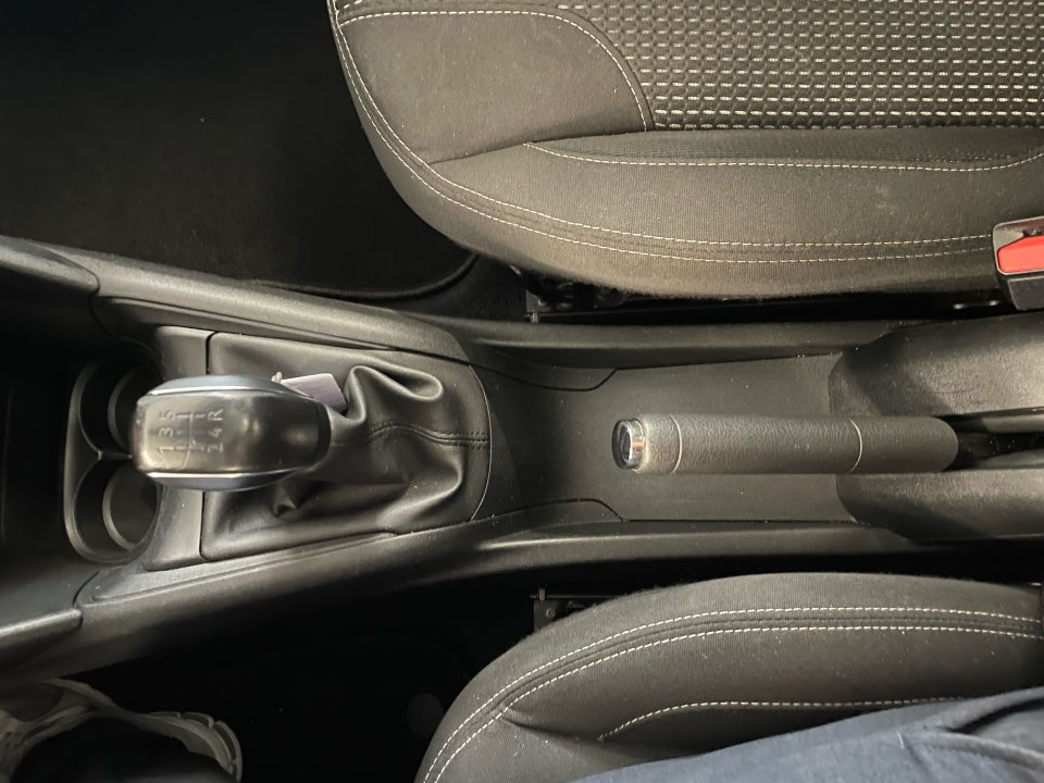 Peugeot 208 1,5 BlueHDi 100 Allure Sky 5d