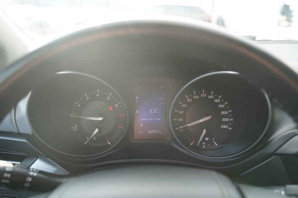 Toyota Avensis 1,8 VVT-i T2 Premium Touring Sports MDS 5d