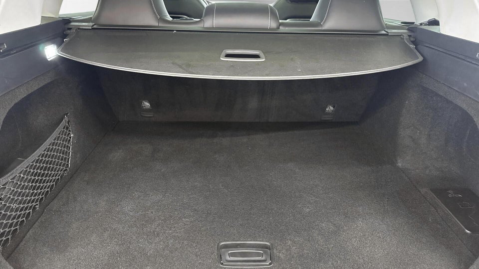 MG Marvel R Luxury 5d