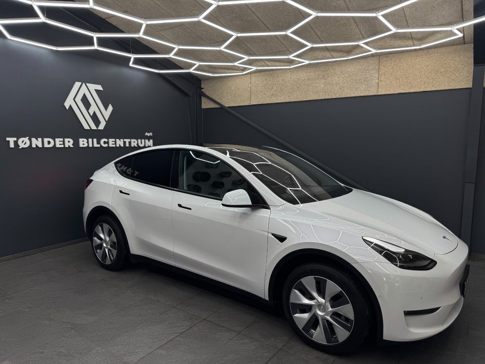 Tesla Model Y Long Range AWD 5d