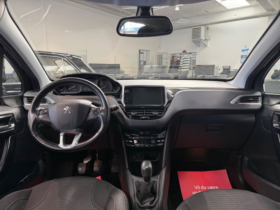 Peugeot 208 1,6 BlueHDi 100 Allure Sky 5d