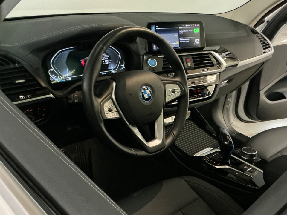 BMW iX3 Charged 5d