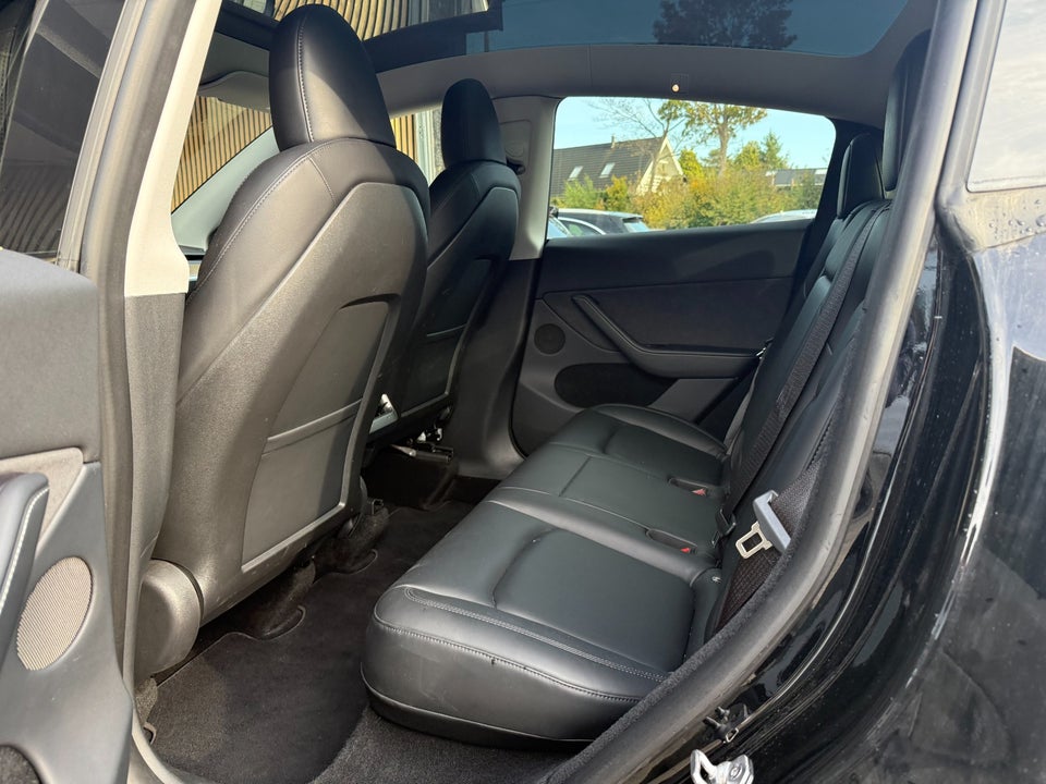 Tesla Model Y Performance AWD 5d