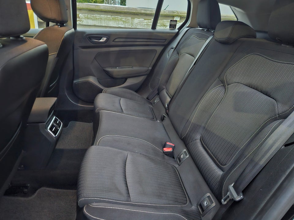 Renault Megane IV 1,2 TCe 100 Zen Sport Tourer 5d