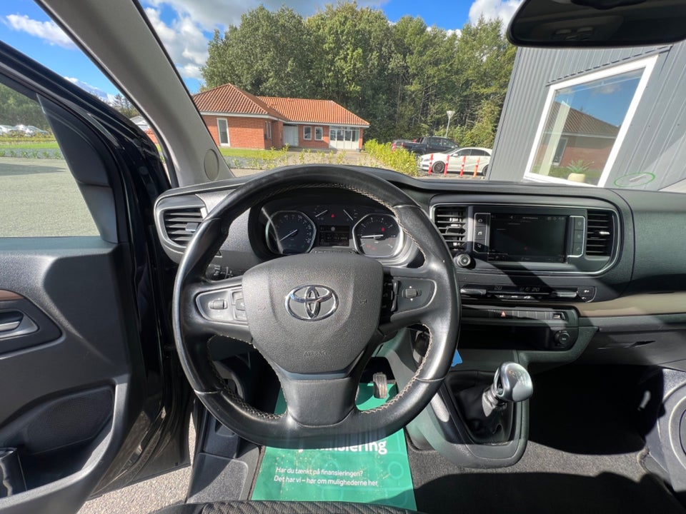 Toyota ProAce Verso 1,5 D 120 Medium 4d