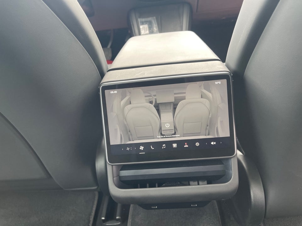 Tesla Model 3 RWD 4d
