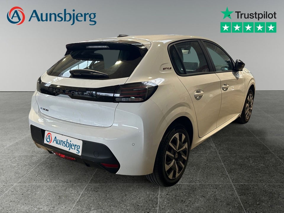 Peugeot e-208 50 Style 5d