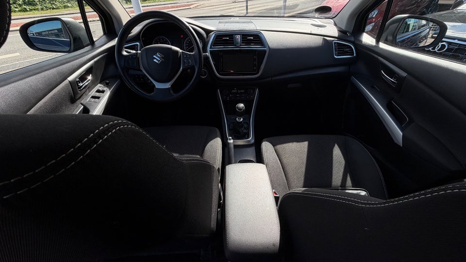 Suzuki S-Cross 1,4 mHybrid Active 5d