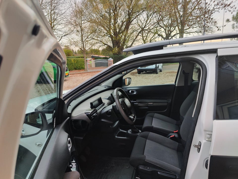 Citroën C4 Cactus 1,6 BlueHDi 100 Feel Van 5d