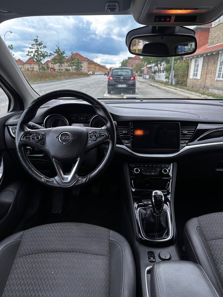 Opel Astra 1,6 CDTi 136 Innovation 5d